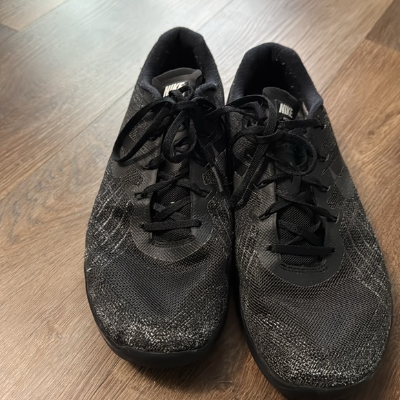 Mens size 11.5 nike metcon shoes - Picture 2 of 4